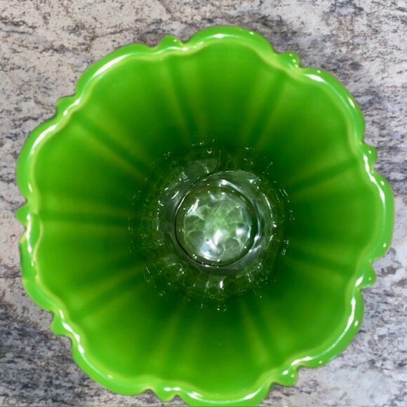 Fiestaware 10" Vase in Shamrock - Picture 3 of 7